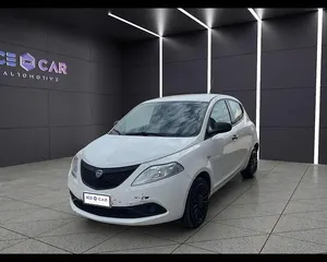 Begagnad Lancia Ypsilon