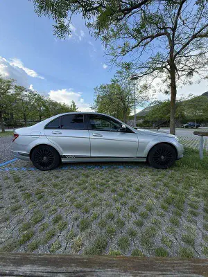 Begagnad Mercedes C180