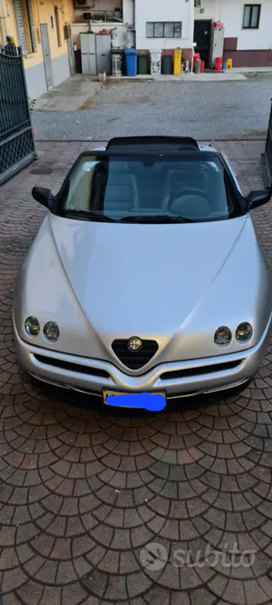 Begagnad Alfa Romeo Spider