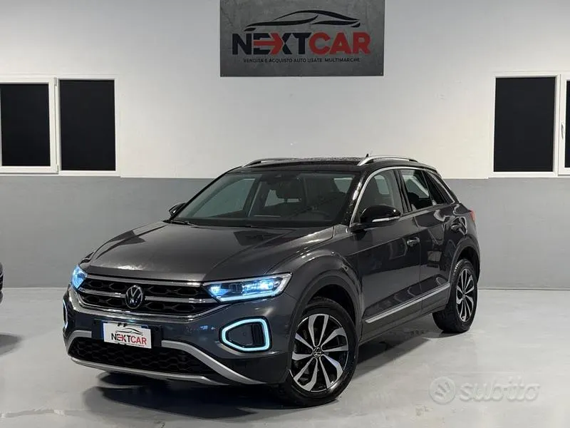 Usata VW T-Roc Style 150 CV (110 kW) 2023 Grigio SUV