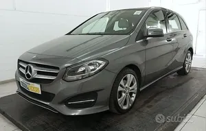 Begagnad Mercedes B220