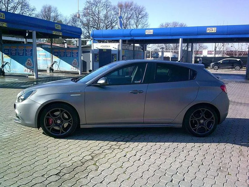 Usata Alfa Romeo Giulietta Veloce 241 CV (177 kW) 2016 Grigio Berlina
