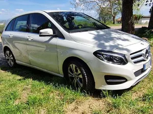 Begagnad Mercedes B200