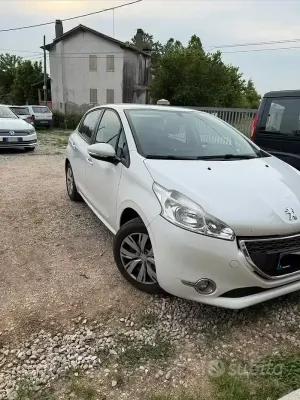 Begagnad Peugeot 208