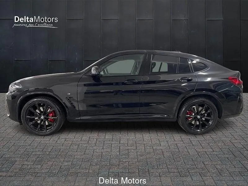 Usata BMW X4 M Sport 190 CV (139 kW) 2023 Nero metallizzato SUV