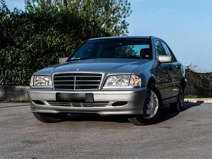 Begagnad Mercedes C180