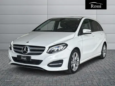 Usata Mercedes B180 109 CV (80 kW) 2015 Monovolume