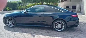 Begagnad Mercedes E220