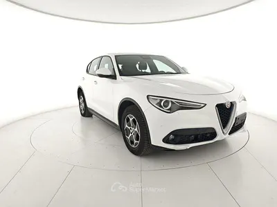 Usata Alfa Romeo Stelvio Business 190 CV (139 kW) 2022 Bianco SUV