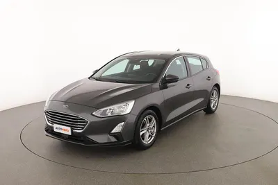 Käytetty Ford Focus 101 HP (74 kW) 2019 Harmaa Sedan