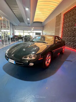 Begagnad Jaguar XK8