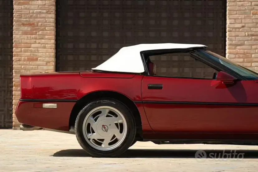 Usata Chevrolet Corvette C4 245 CV (180 kW) 1987 Rosso Cabrio