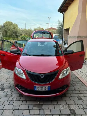 Begagnad Lancia Ypsilon