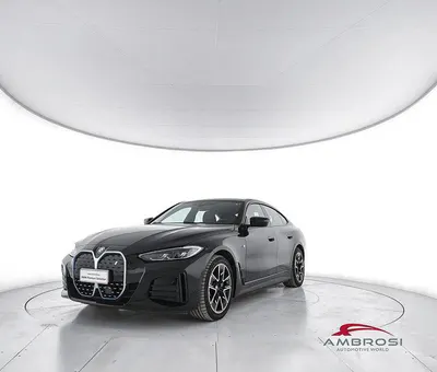 Begagnad BMW i4 M Sport 250 kW (340 HK) 2023 Svart Sedan