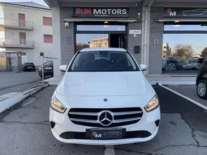 Begagnad Mercedes B200