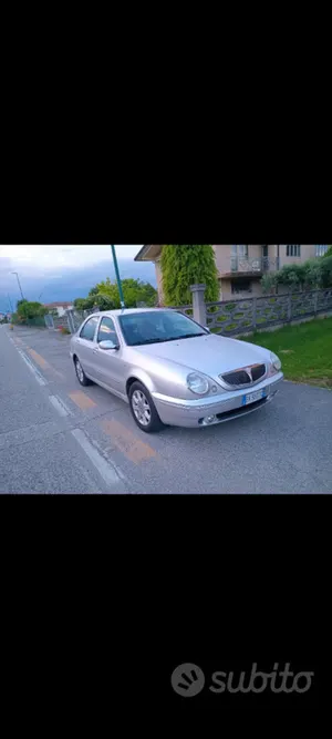 Usata Lancia Lybra