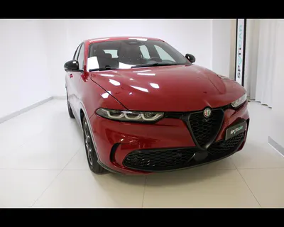 Begagnad Alfa Romeo Tonale Sprint 131 HK (96 kW) 2024 Röd SUV