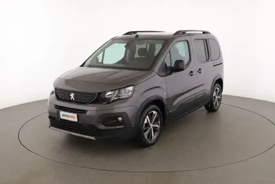 Käytetty Peugeot Rifter GT-line 131 HP (96 kW) 2019 Harmaa Tila-auto