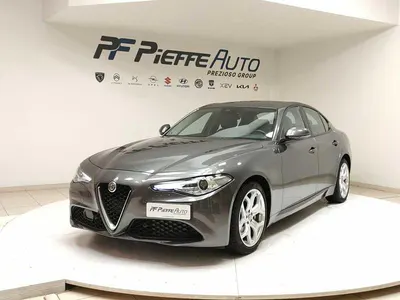 Gebraucht Alfa Romeo Giulia Executive 160 PS (117 kW) 2021 Grau Limousine