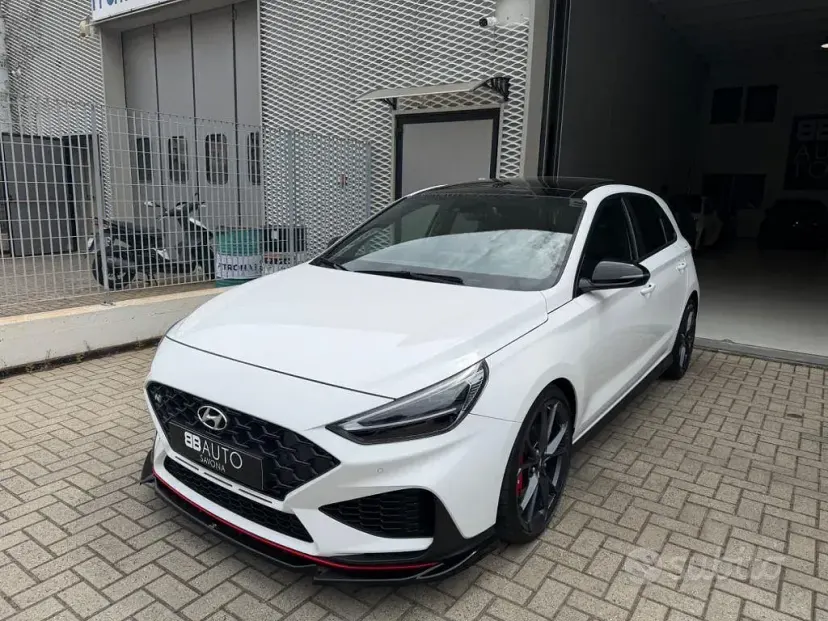 Usata Hyundai i30 N Performance 280 CV (205 kW) 2023 Bianco Berlina