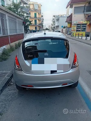 Begagnad Lancia Ypsilon