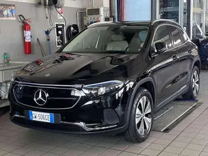 Begagnad Mercedes EQA250