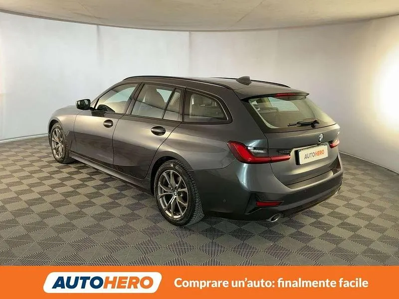 Usata BMW 320 Sport Line 190 CV (139 kW) 2020 Grigio Station wagon