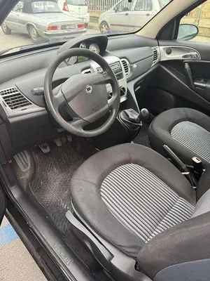 Begagnad Lancia Ypsilon