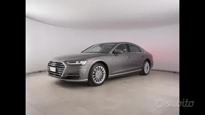 Usata Audi A8 Comfort 286 CV (210 kW) 2019 Grigio Berlina