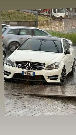 Begagnad Mercedes C250