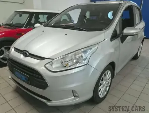 Begagnad Ford B-MAX