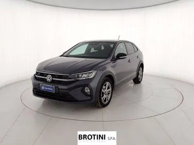 Usata VW Taigo R-line 110 CV (80 kW) 2023 Grigio metallizzato SUV