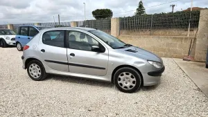 Begagnad Peugeot 206