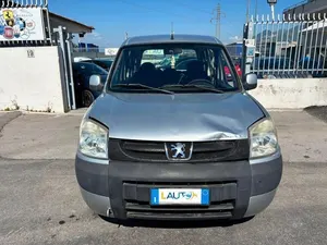 Käytetty Peugeot Partner