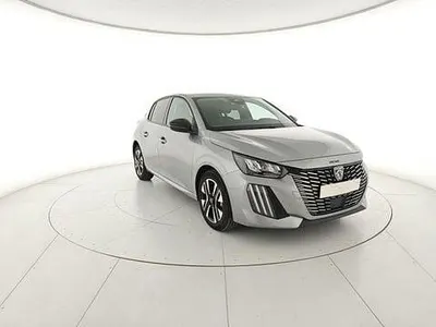Usata Peugeot 208 Allure 101 CV (74 kW) 2025 Argento Utilitaria