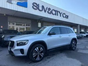 Begagnad Mercedes GLB200