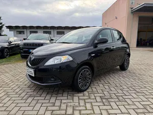 Begagnad Lancia Ypsilon