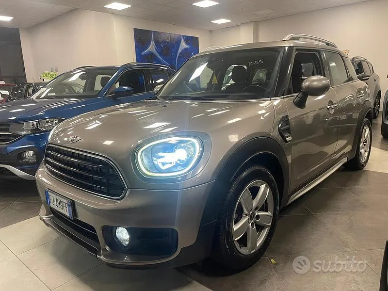 Usata Mini One D Countryman Business 116 CV (85 kW) 2017 Grigio SUV
