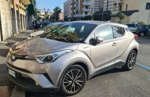 Usata Toyota C-HR