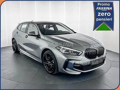 Begagnad BMW 118 M Sport 136 HK (100 kW) 2024 Grå Halvkombi
