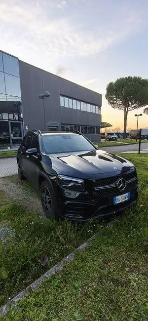 Begagnad Mercedes GLB200
