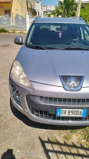 Begagnad Peugeot 4007