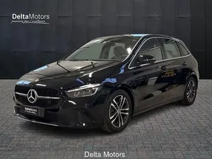 Begagnad Mercedes B180