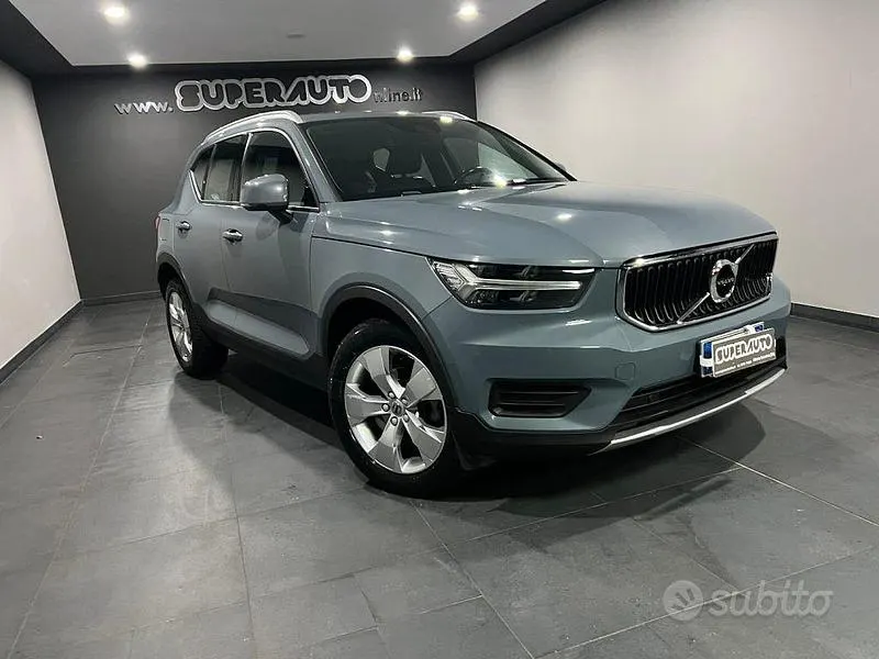 Usata Volvo XC40 Business Edition 150 CV (110 kW) 2020 Grigio SUV