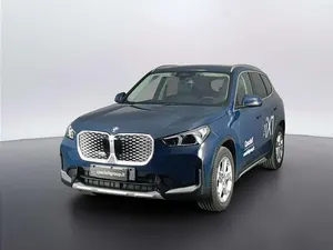 Begagnad BMW iX1