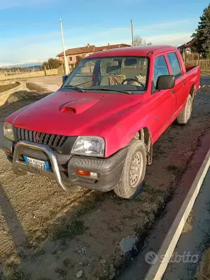 Usata Mitsubishi L200