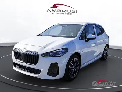 Ny BMW 220 Active Tourer M Sport 156 HK (114 kW) 2025 Vit Minibuss