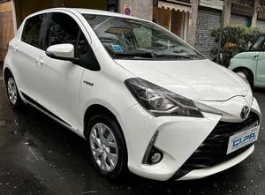 Usata Toyota Yaris Hybrid