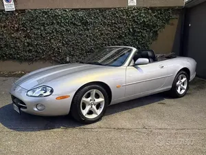 Begagnad Jaguar XK8