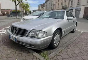 Begagnad Mercedes SL320